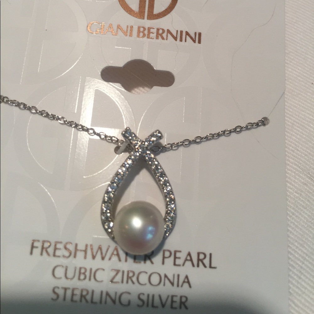 🎀 GIANI B. Beautiful freshwater pearl necklace